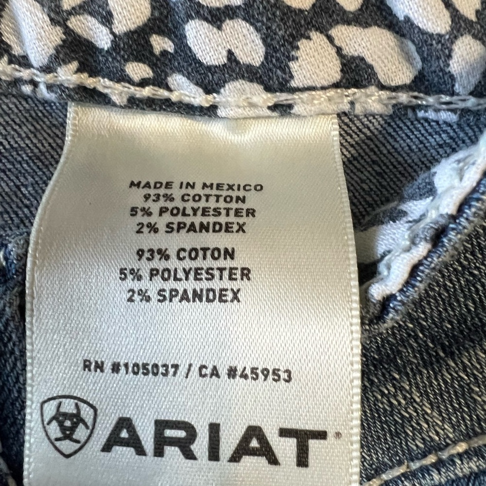 Ariat Women's Flare Blue Jeans - Picture 4 of 6